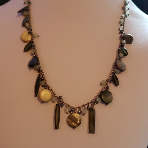 Lia Sophia necklace - Picture 2 of 2